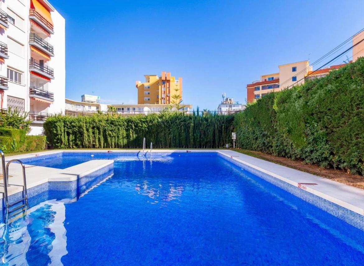 2 Bedroom Apartment *